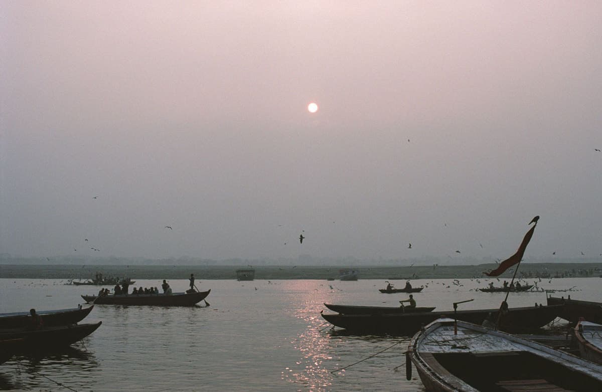 インドの旅写真_初日の出とガンジス河