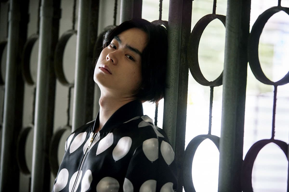 俳優のポートレート_菅田将暉