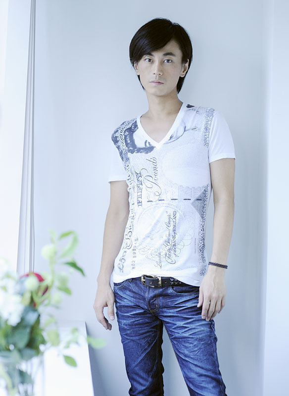 俳優のポートレート_氷川きよし